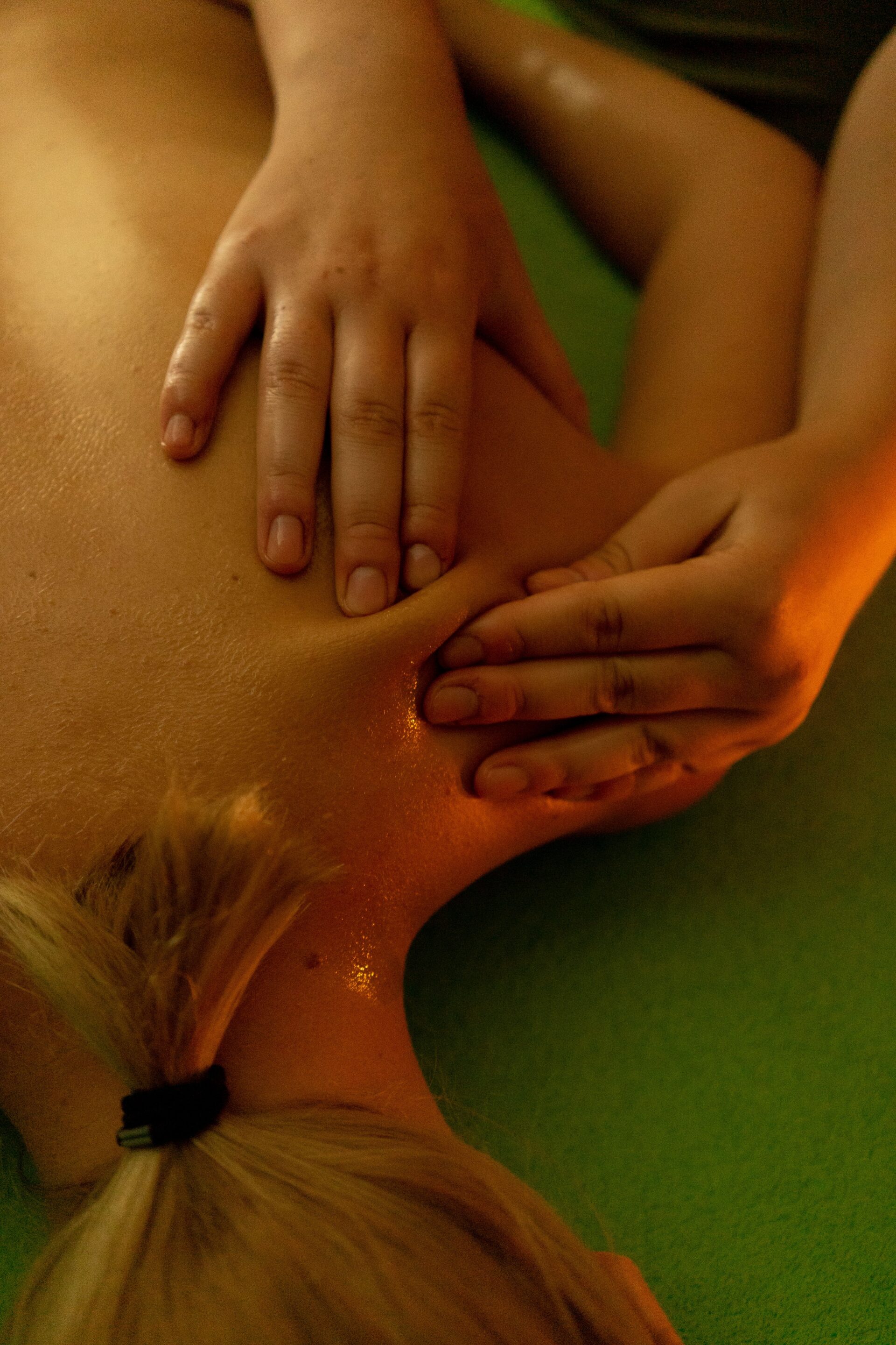Massage LA CASA DEL SPA 2 Massage du dos, de la nuque et des épaules - Répit par La Casa Del Spa